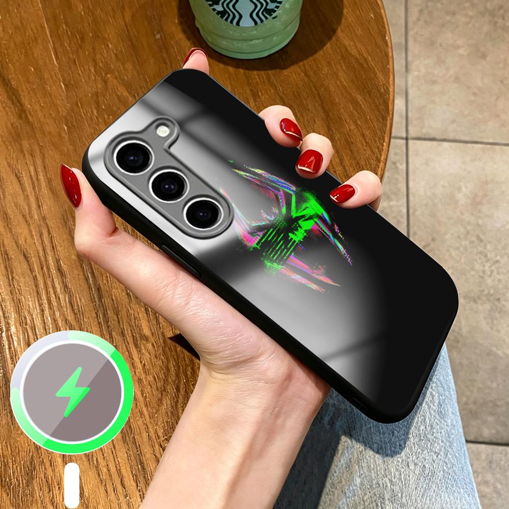 Custodia per telefono in vetro - Phone Cases Magnetic recensione e prezzo